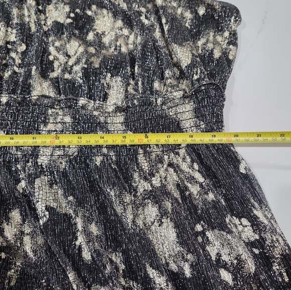 TAYLOR Elegant Floral Halter Dress NEW. - Picture 11 of 13